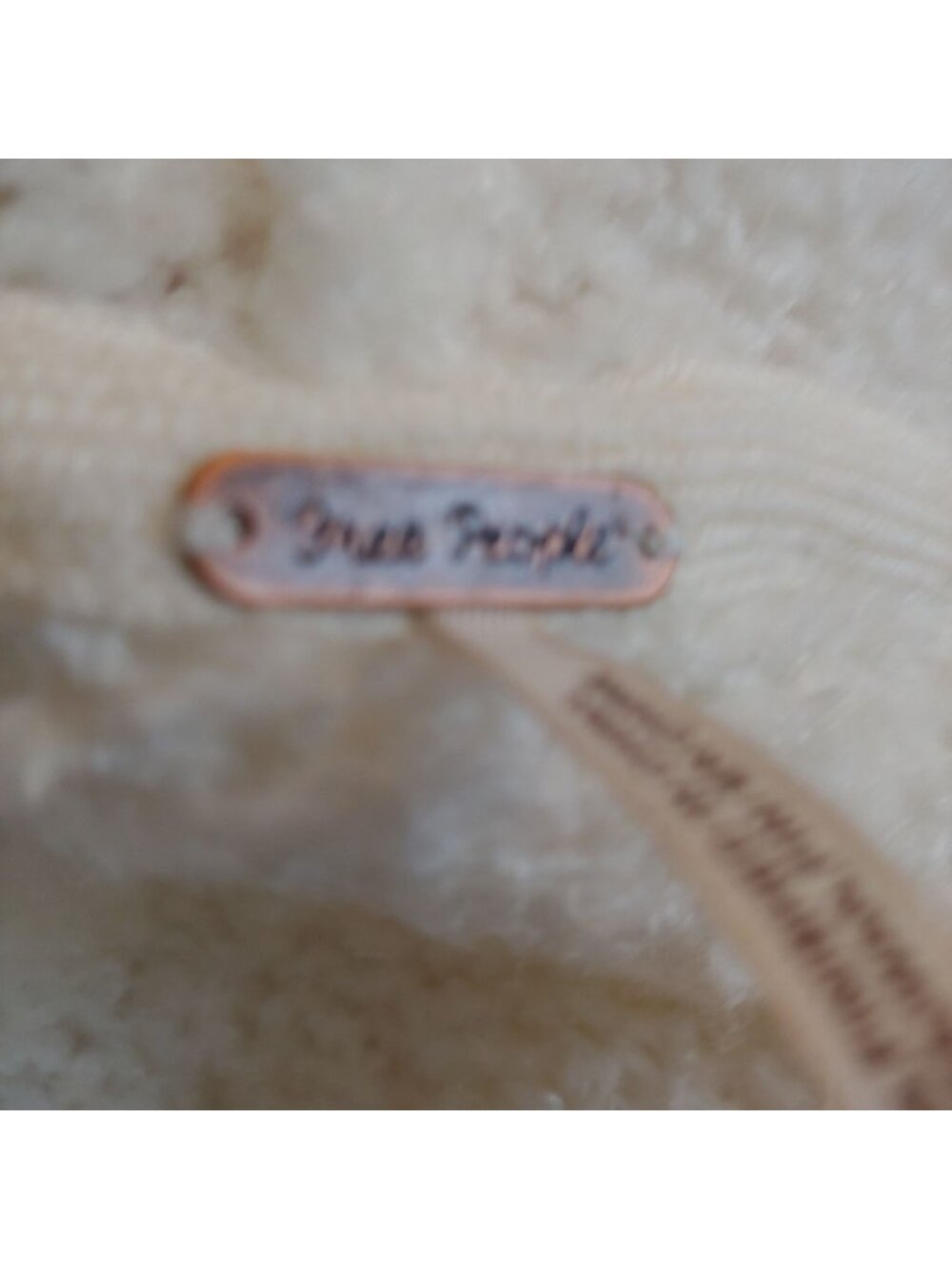 Free People Sweater Fluffy Chunky Knit Cropped Turtleneck Ivory Après Ski SP - Picture 13 of 14